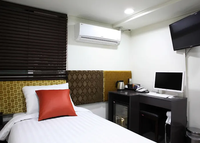 Seoul City Hotel 2*